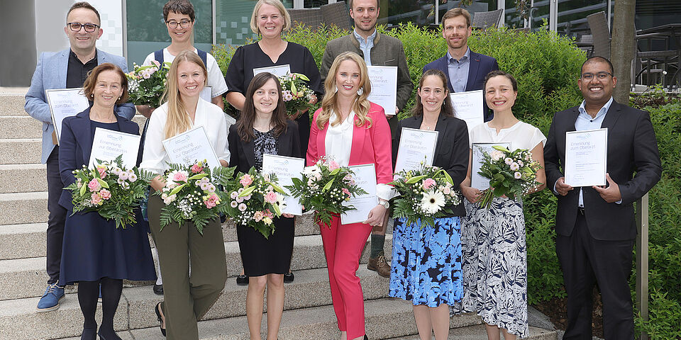 13 neue Oberärztinnen und Oberärzte ernannt 13 neue Oberärztinnen und Oberärzte ernannt